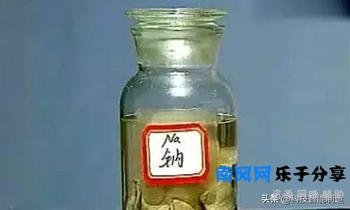 化学元素周期表顺口溜来记，实在太简单，化学元素从小就要开始学