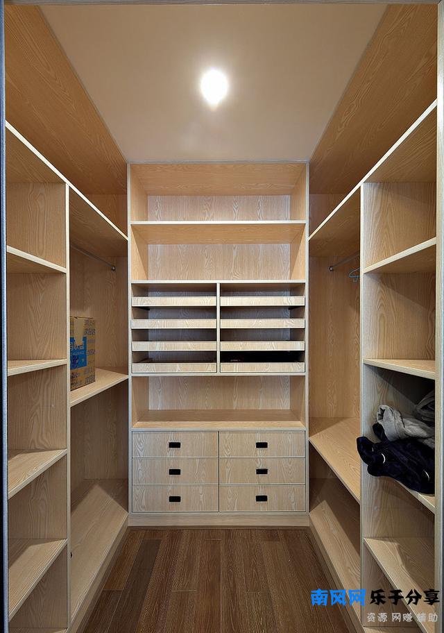 宝山区138平米装修，易路荣昕装饰设计完工案例欣赏