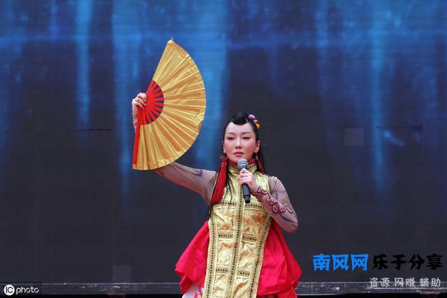 曾经的周鹏，如今的萨顶顶，果然痛到极点才能涅槃重生