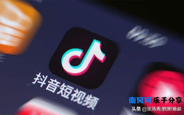 被微信封***的抖音，用户量早已破亿，靠的是网红吗？