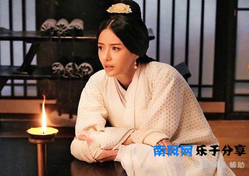 小时候觉得“何不食肉糜”很愚蠢，人到中年才发现：蠢得是自己