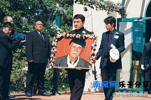 成龙本名房仕龙，成龙为啥叫陈港生