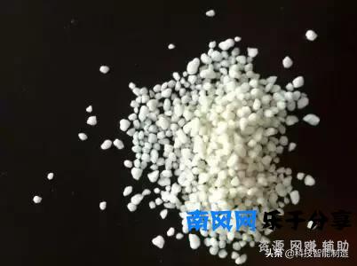 化学元素周期表顺口溜来记，实在太简单，化学元素从小就要开始学