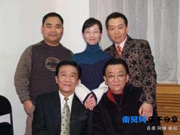 侯宝林家事：长子长孙不是侯震另有其人，歌手谢东是侯耀文弟弟？