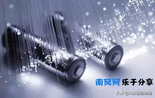 化学元素周期表顺口溜来记，实在太简单，化学元素从小就要开始学