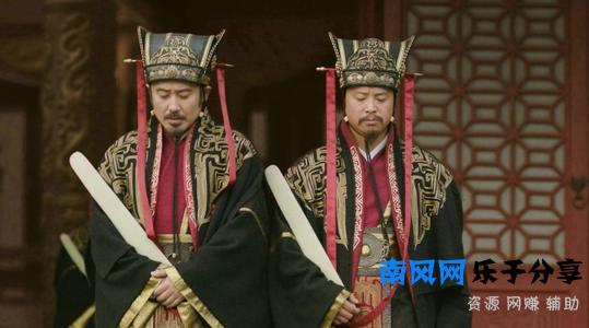 小时候觉得“何不食肉糜”很愚蠢，人到中年才发现：蠢得是自己