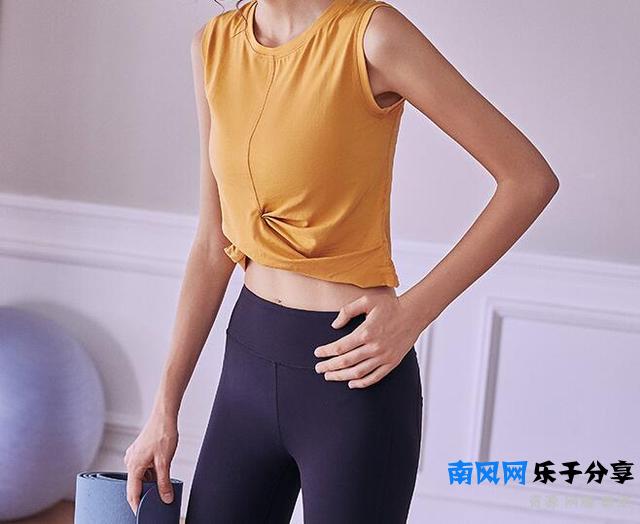 最好看的瑜伽服六件套(这些超好看)