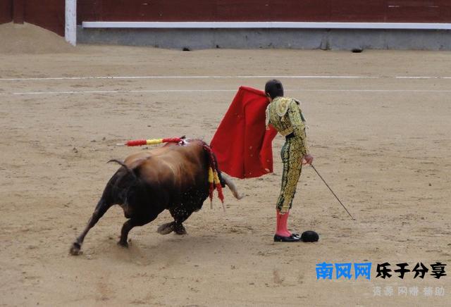 成语“牝鸡司晨”的“牝”字，其中的“匕”到底是何意？