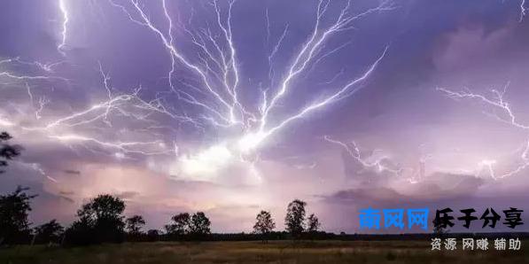 小伙靠剪辑在抖音月入3万，他的1000种PR特效你要不要？