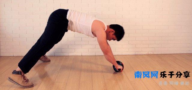 健腹轮虽好，但很多人不会用，你知道怎么用吗？