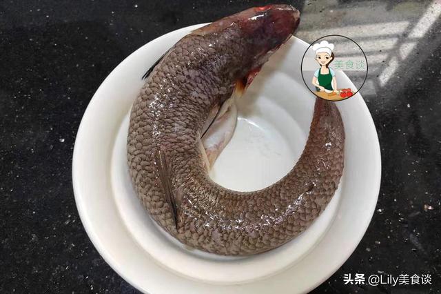 煎鱼不掉皮的五个妙招(怎样煎鱼不粘锅不掉皮)