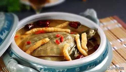 虫草的最佳吃法（虫草泡水一次几根）