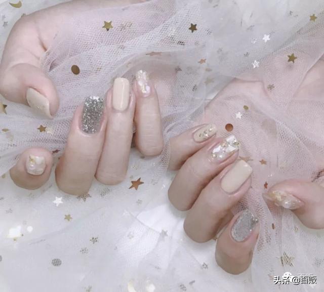 一个新手怎么开美甲店（ 2020年美甲店敢开吗）