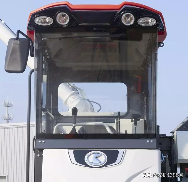 久保田988多少钱一台（久保田988收割机参数）