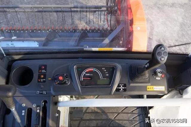 久保田988多少钱一台（久保田988收割机参数）