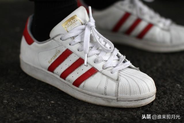 鞋带太长了怎么系（这样系鞋带又短又好看）