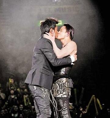 张敬轩是同gd吗？张敬轩出柜轩关智斌是真的吗