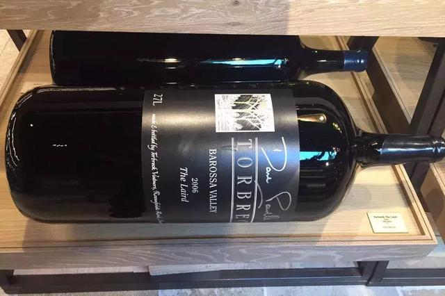 红酒瓶高度一般多高（一个红酒瓶有多少厘米）