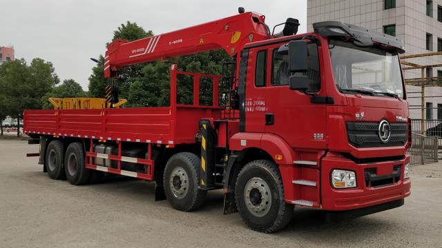 随车吊多少钱（随车吊出车一次多少钱）