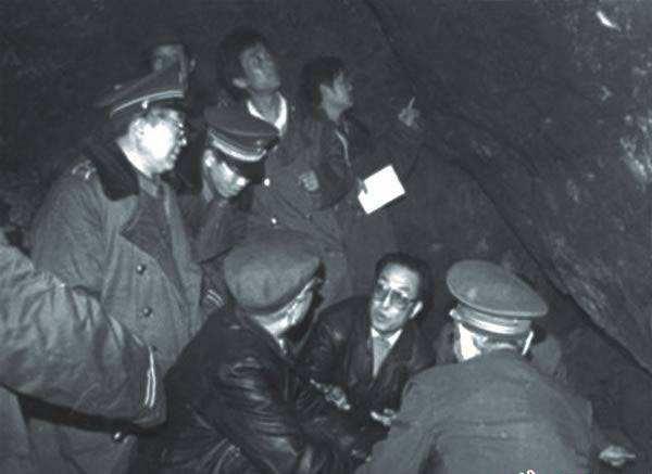 凌国梁案件纪实档案（十大悍匪中的一位）