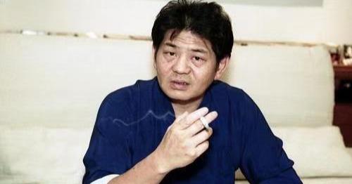 黄任中有哪些女人（黄任中的一生传奇）