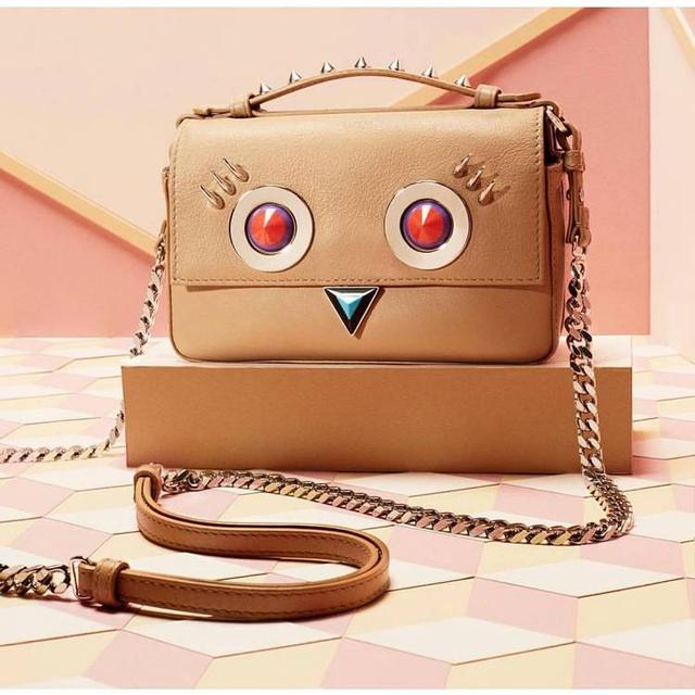 芬迪小怪兽包辨别真假（芬迪小怪兽包2020新款上市）