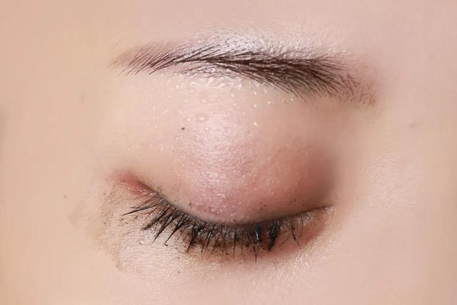 什么睫毛膏最好用（什么品牌睫毛膏好用不晕妆）