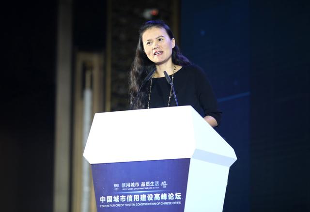 支付宝解决了陌生人之间的信任问题,它更准确的叫法应该是“信任宝”