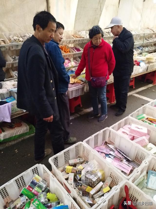 元店赚钱吗(现在开个2元小商品店挣钱吗)