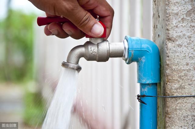 自来水养鱼怎么才不死？自来水养鱼怎么处理水