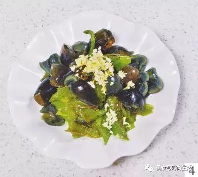 辣椒擂皮蛋的做法（湖南菜茄子擂辣椒皮蛋）