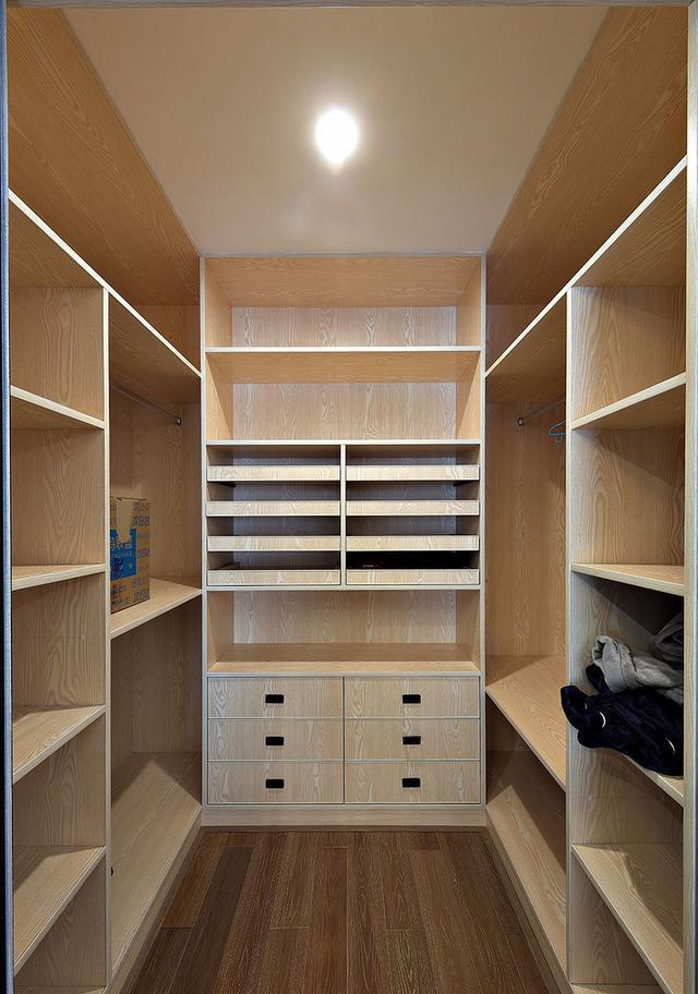 宝山区138平米装修，易路荣昕装饰设计完工案例欣赏