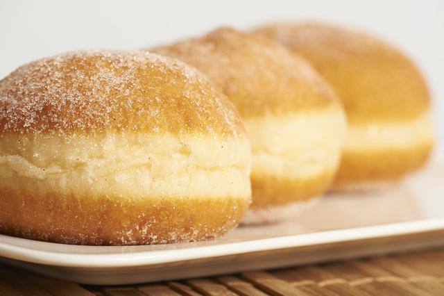 泡打粉是什么（泡打粉和小苏打、酵母的区别）