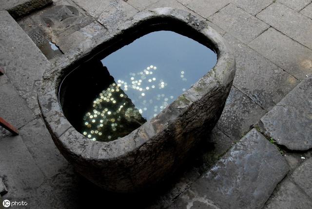 自来水养鱼怎么才不死？自来水养鱼怎么处理水