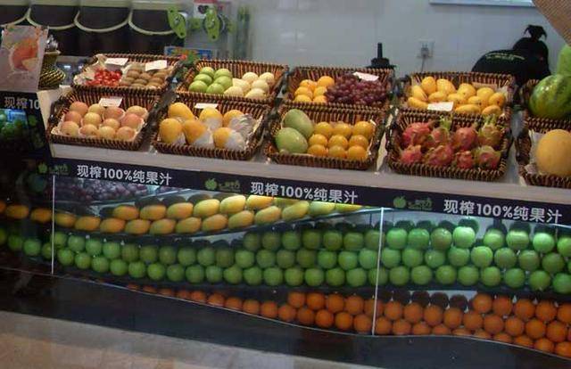 开水果店赚钱吗（本人做水果生意8年了）