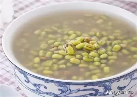 绿豆汤解药吗(吃中药喝绿豆汤解药吗)