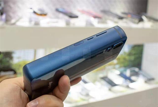 待机王智能手机毫安（超强待机王智能手机）