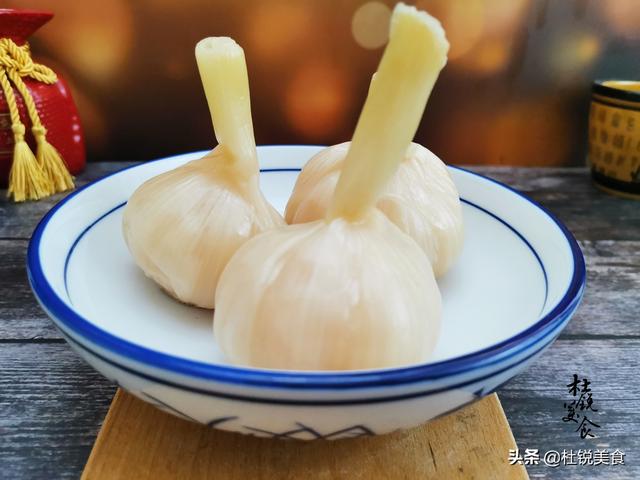 甜蒜的腌制方法(腌甜蒜的制作方法窍门)