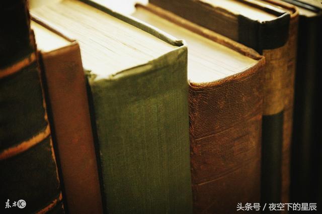 兀自的意思(兀自与独自的区别解释)