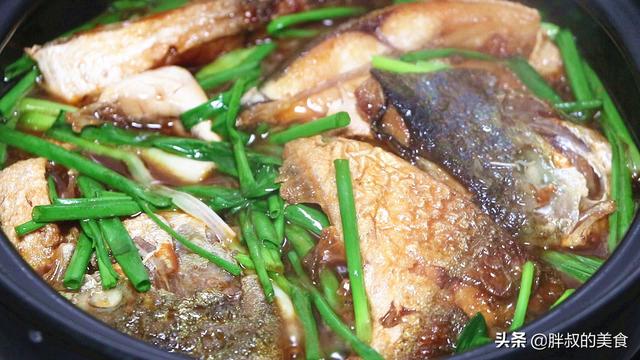 鲳鱼怎么做好吃又简单（家常鲳鱼的做法大全）