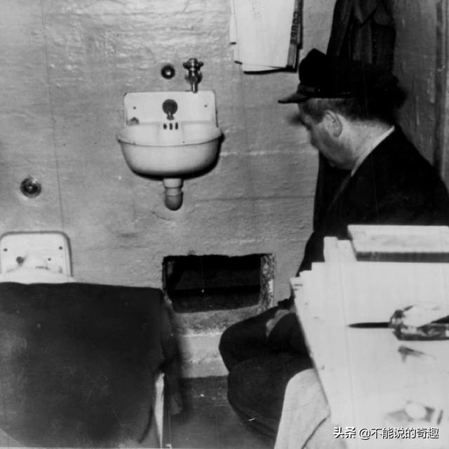 恶魔岛越狱事件 三个人活着被找到了吗？