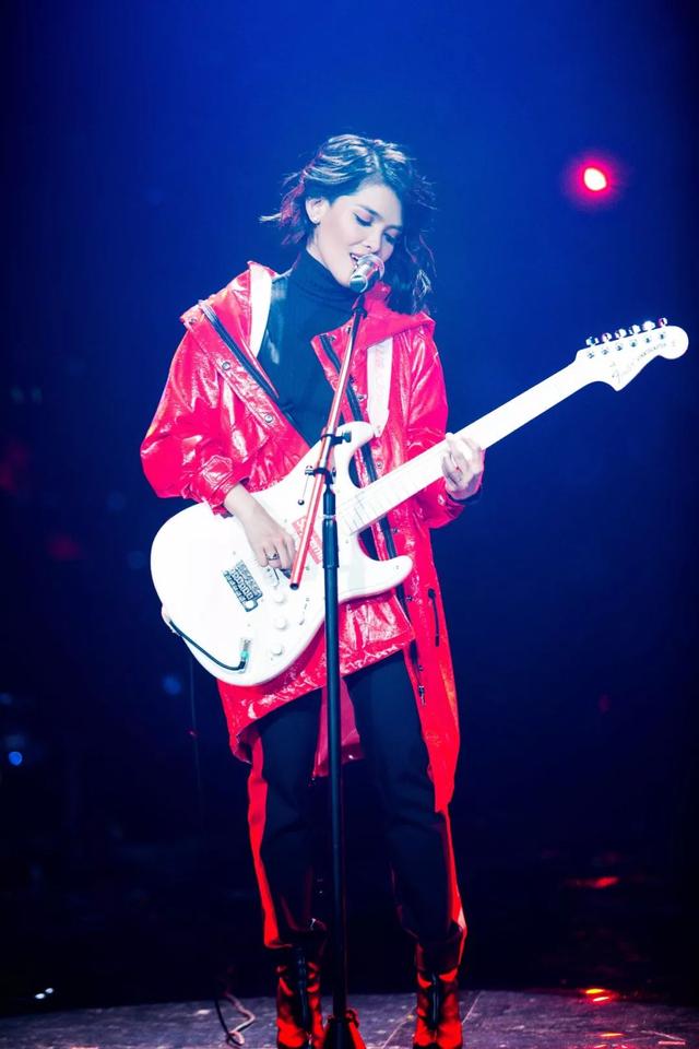 腾格尔怀念战友 十花儿为什么这样红