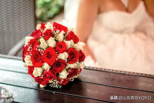 蓝玫瑰花语是什么(送蓝玫瑰代表这个寓意)