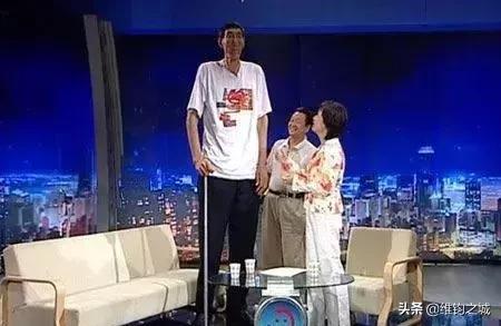 中国第一巨人赵亮现状 中国巨人排行榜！