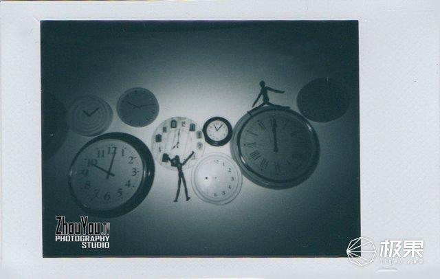 拍立得怎么用（拍立得怎么装相纸）