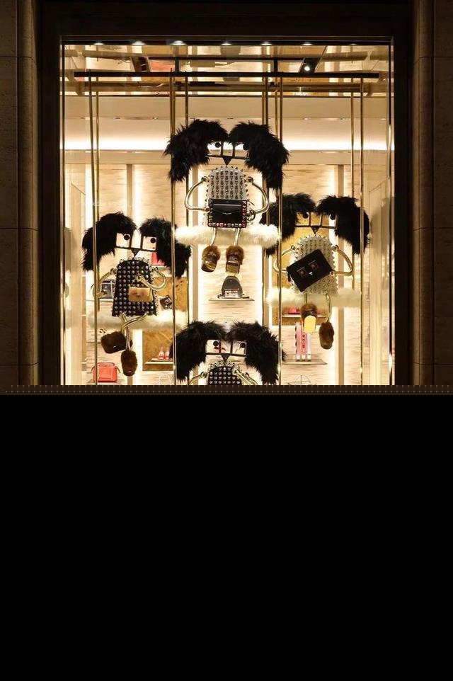 芬迪小怪兽包辨别真假（芬迪小怪兽包2020新款上市）