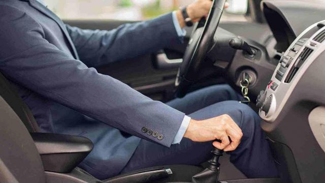 发动机制动是什么意思（汽车发动机制动减速是什么原理）