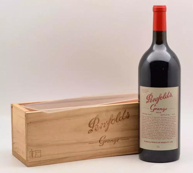 红酒瓶高度一般多高（一个红酒瓶有多少厘米）