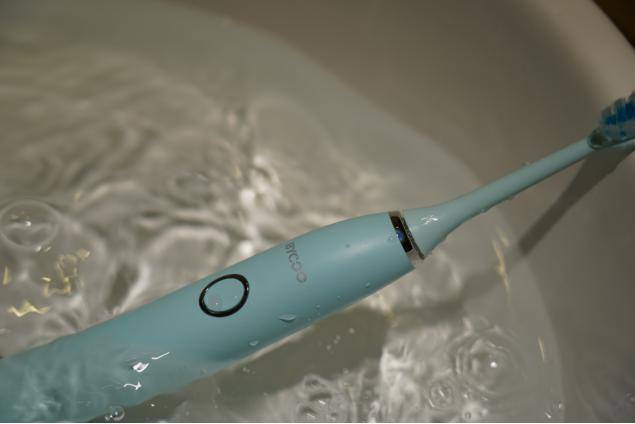 电动牙刷哪个好（牙医不建议用电动牙刷）