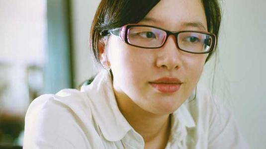 回眸一笑的意思（女人回眸一笑是表达什么）